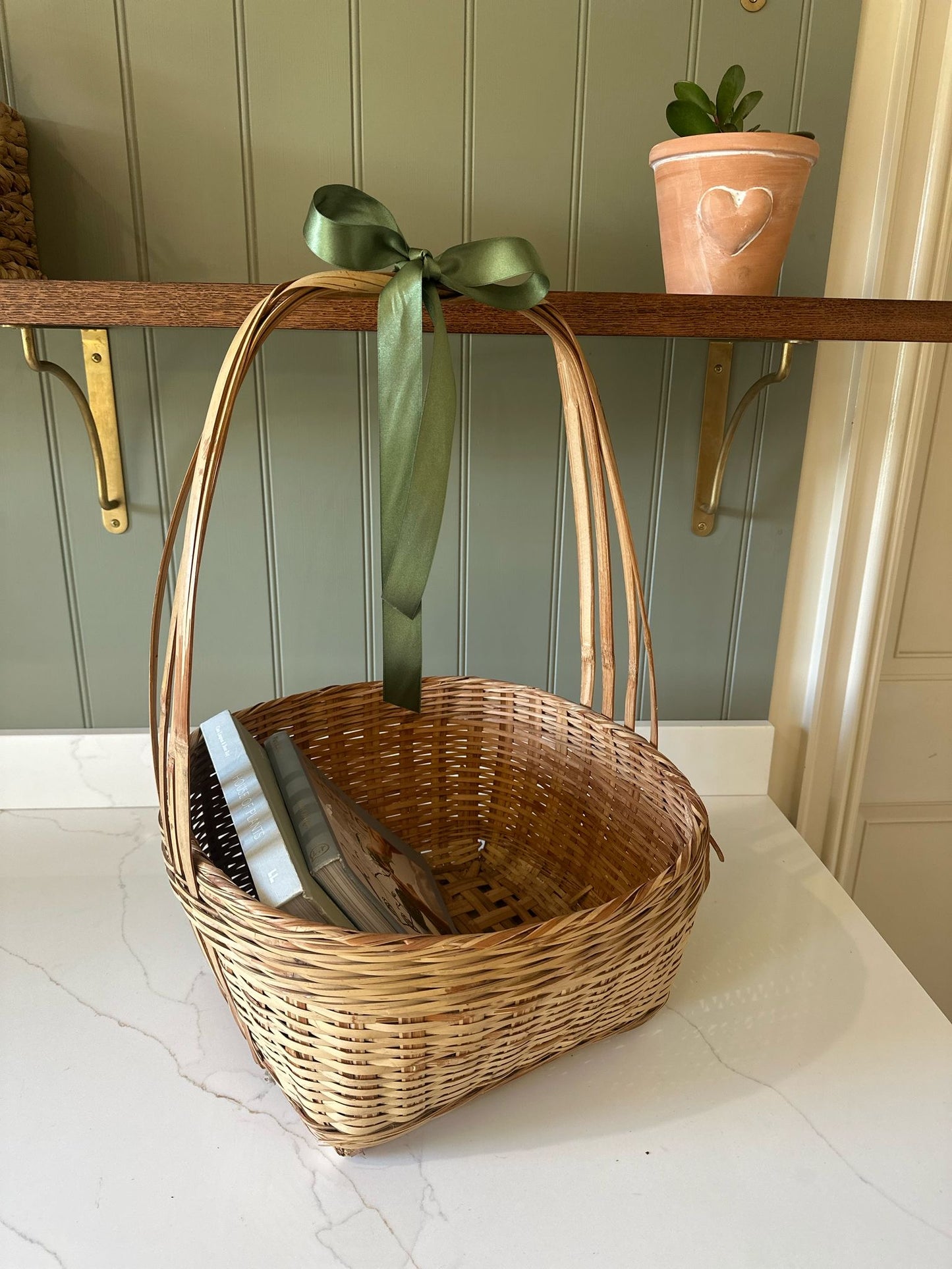 large high handle basket French