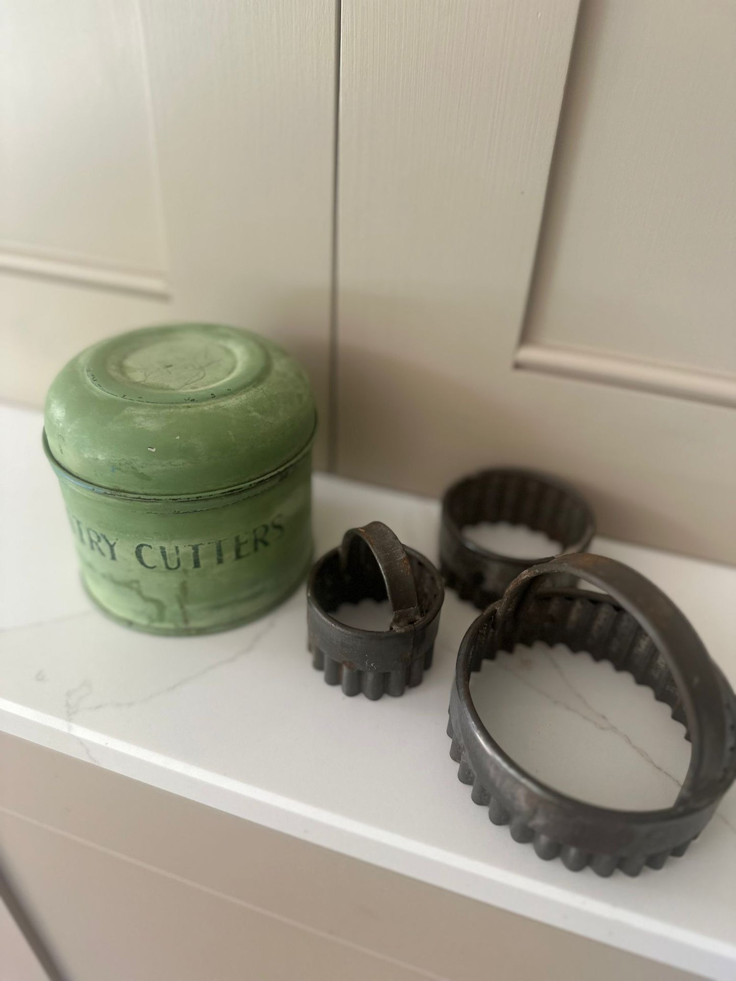 vintage pastry cutter tin & cutters tala 1950s