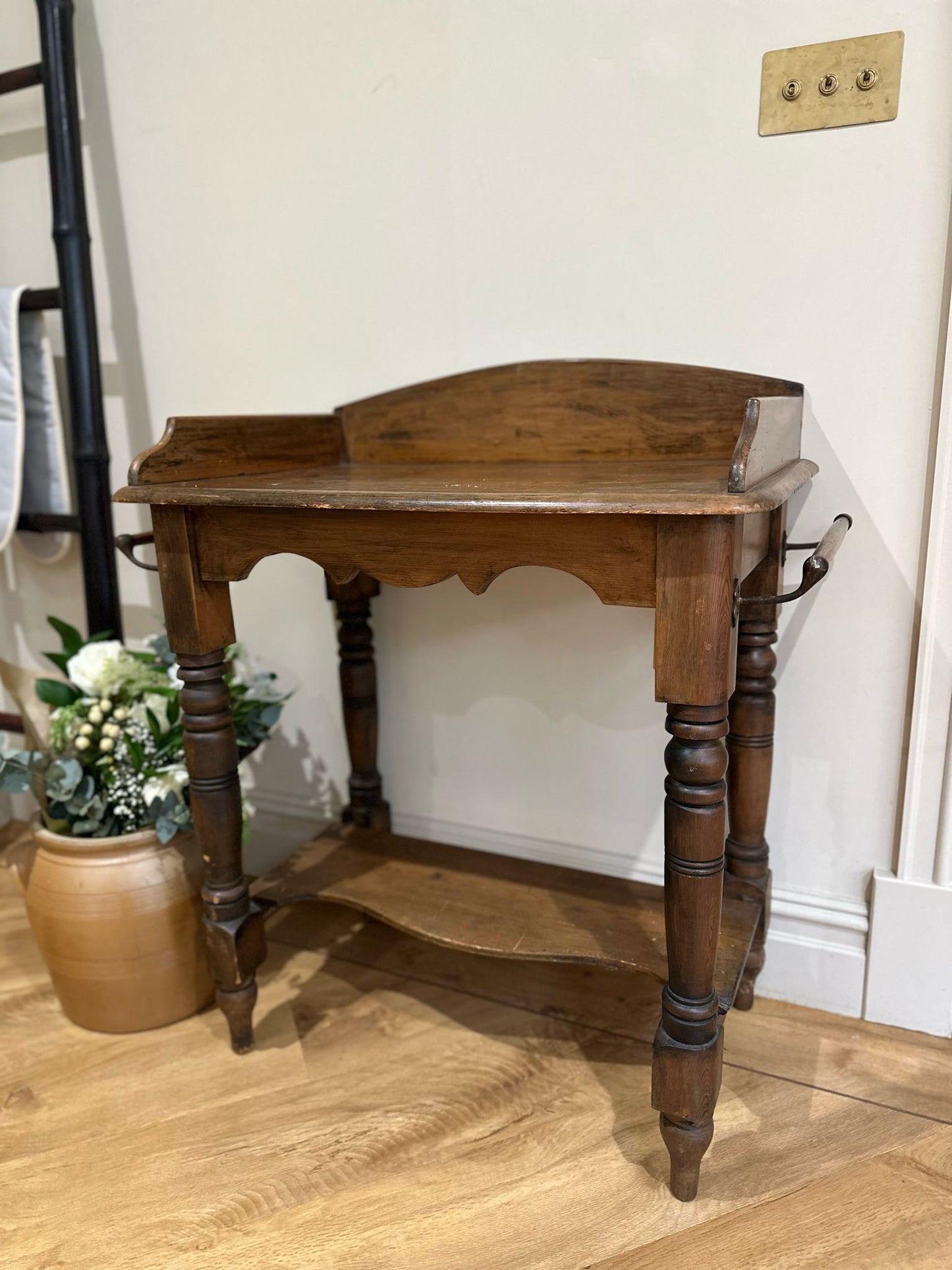 farmhouse wash unit or table for kitchen