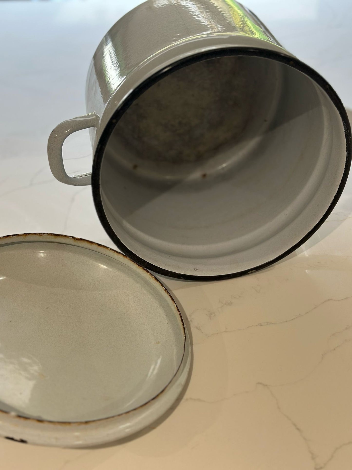 Vintage French bread bin enamel - bread 🥖 makers