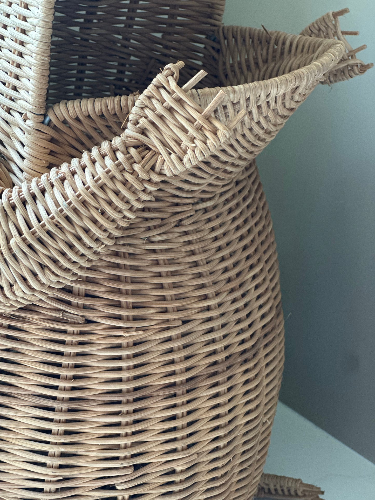 1970s vintage frog basket with marble eyes “rare”