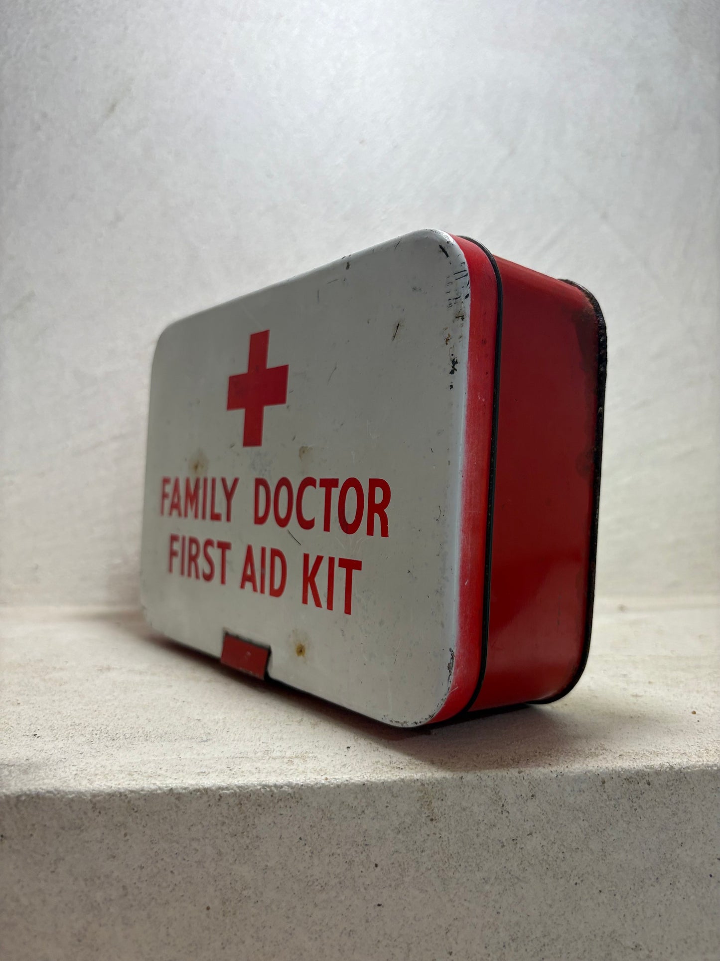 Vintage First aid tin with instructions
