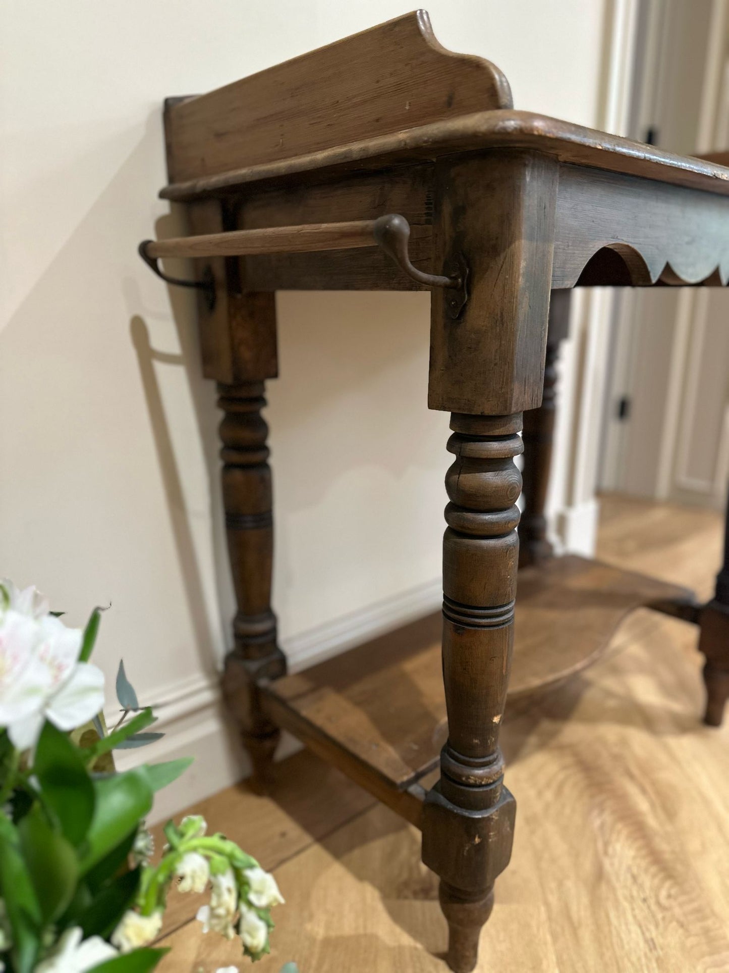 farmhouse wash unit or table for kitchen