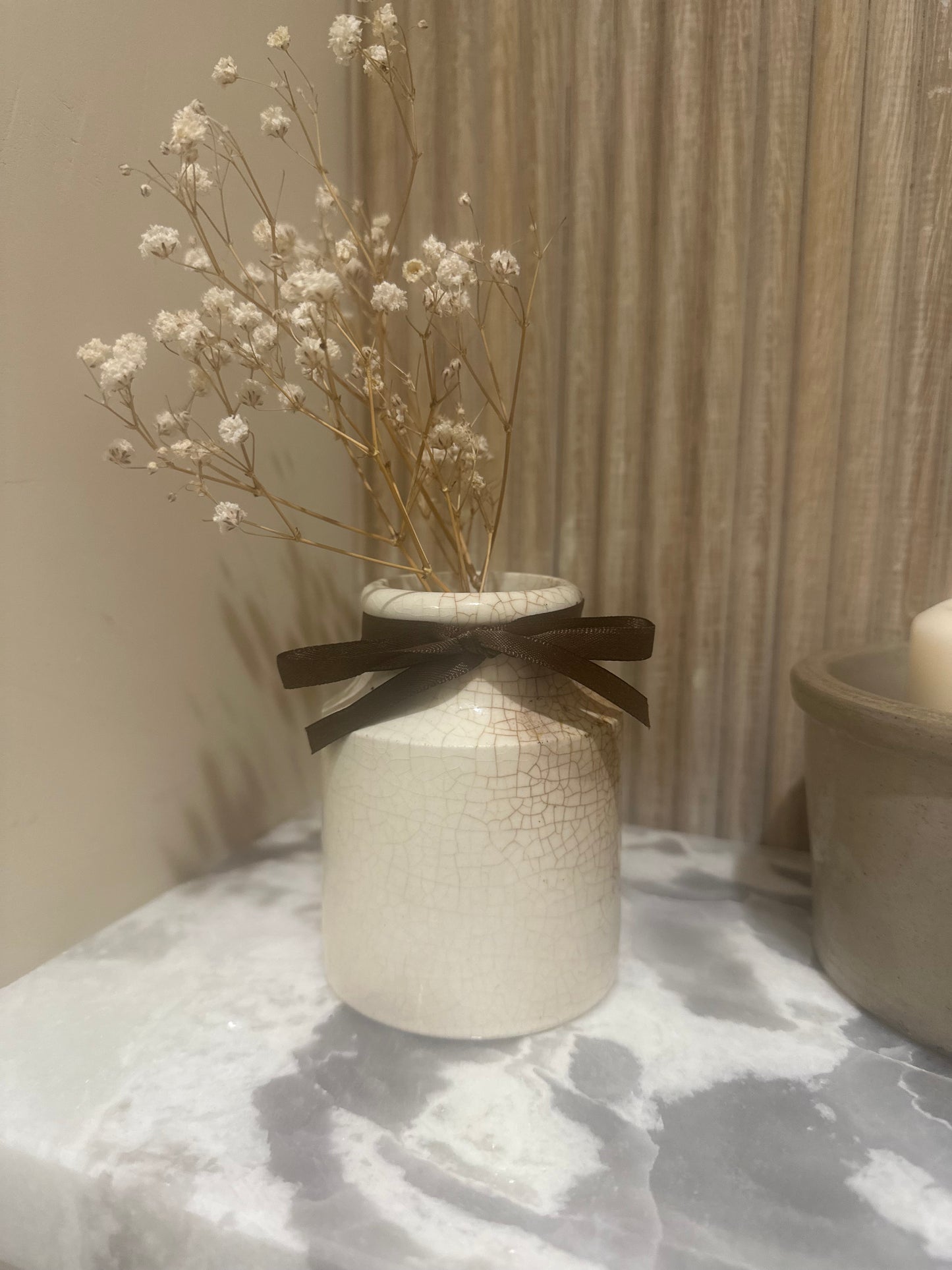 Vintage creamy posy pot