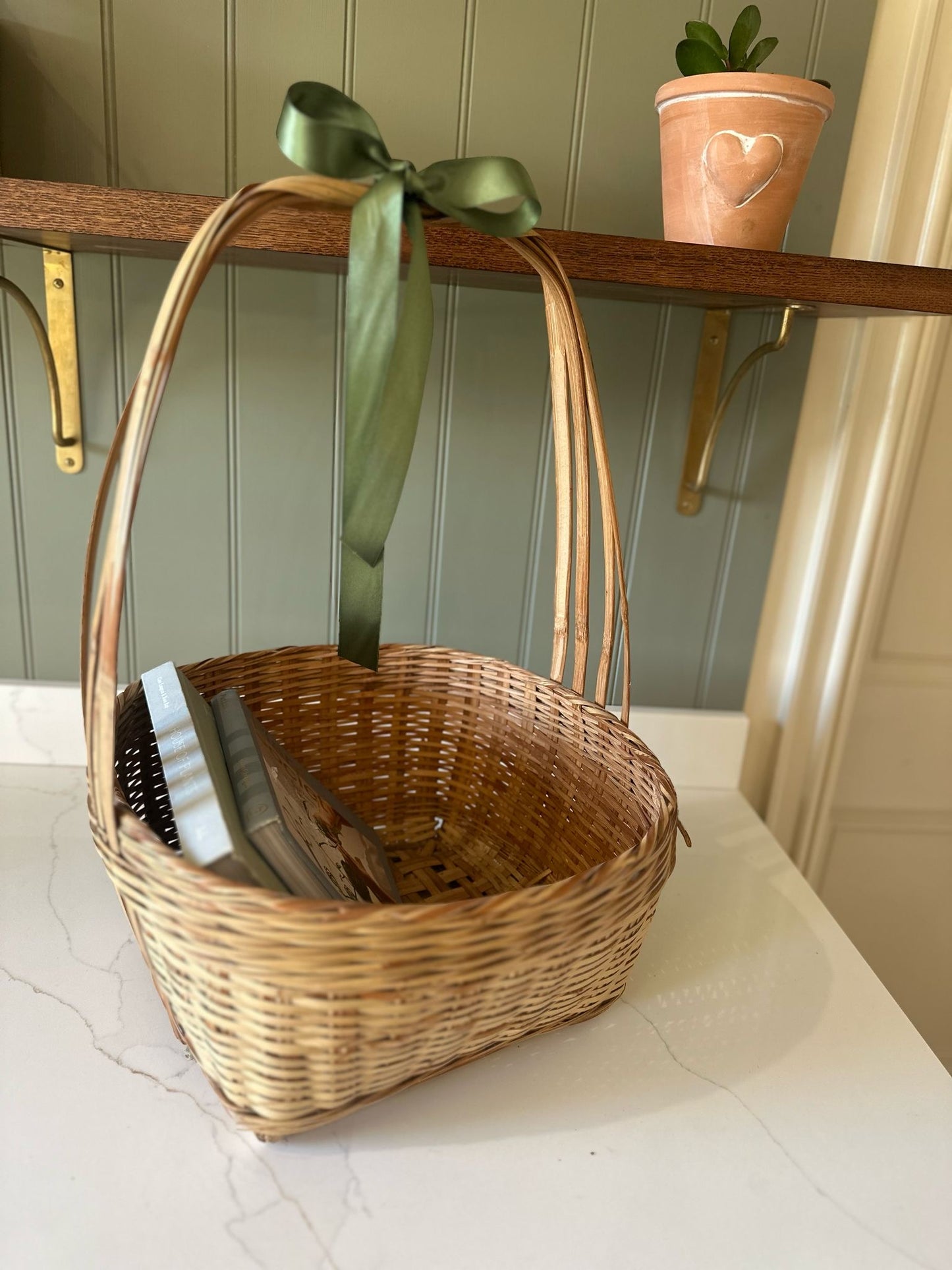 large high handle basket French