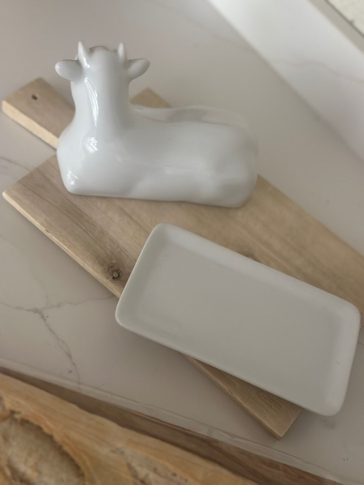 ceramic white cow ๐ฎ butter dish