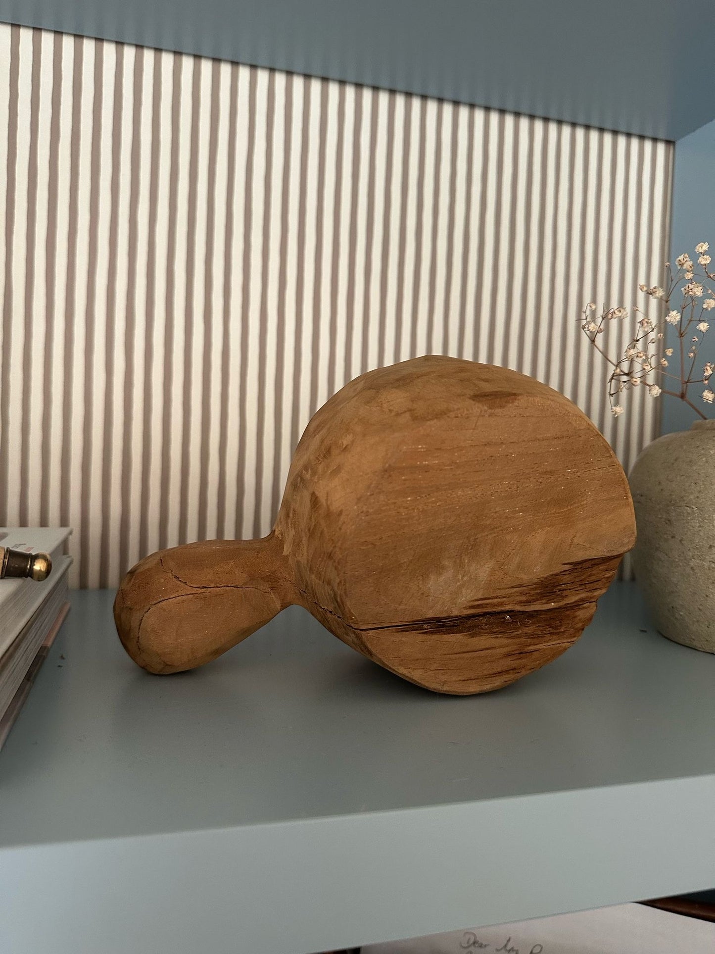 vintage wooden scoop styling