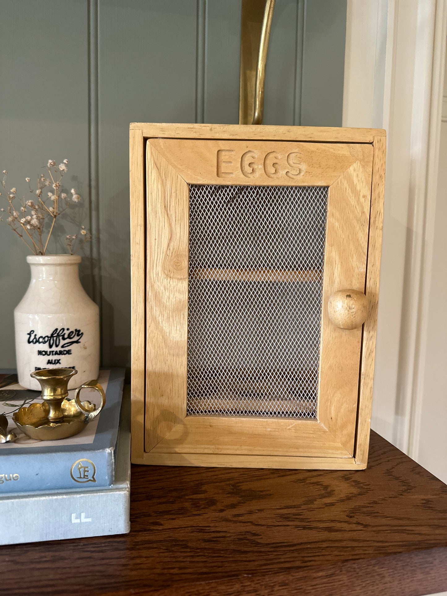 Wooden egg cupboard store