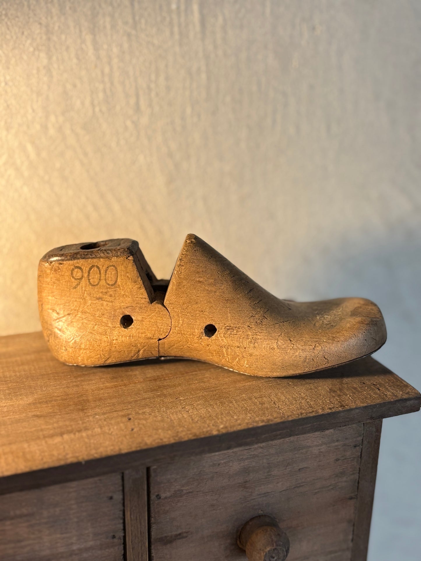 Vintage child’s shoe mould with markings