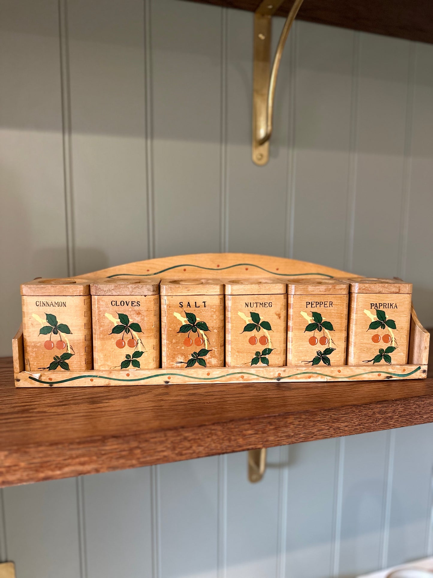 Vintage spice rack - hand painted wall mounted