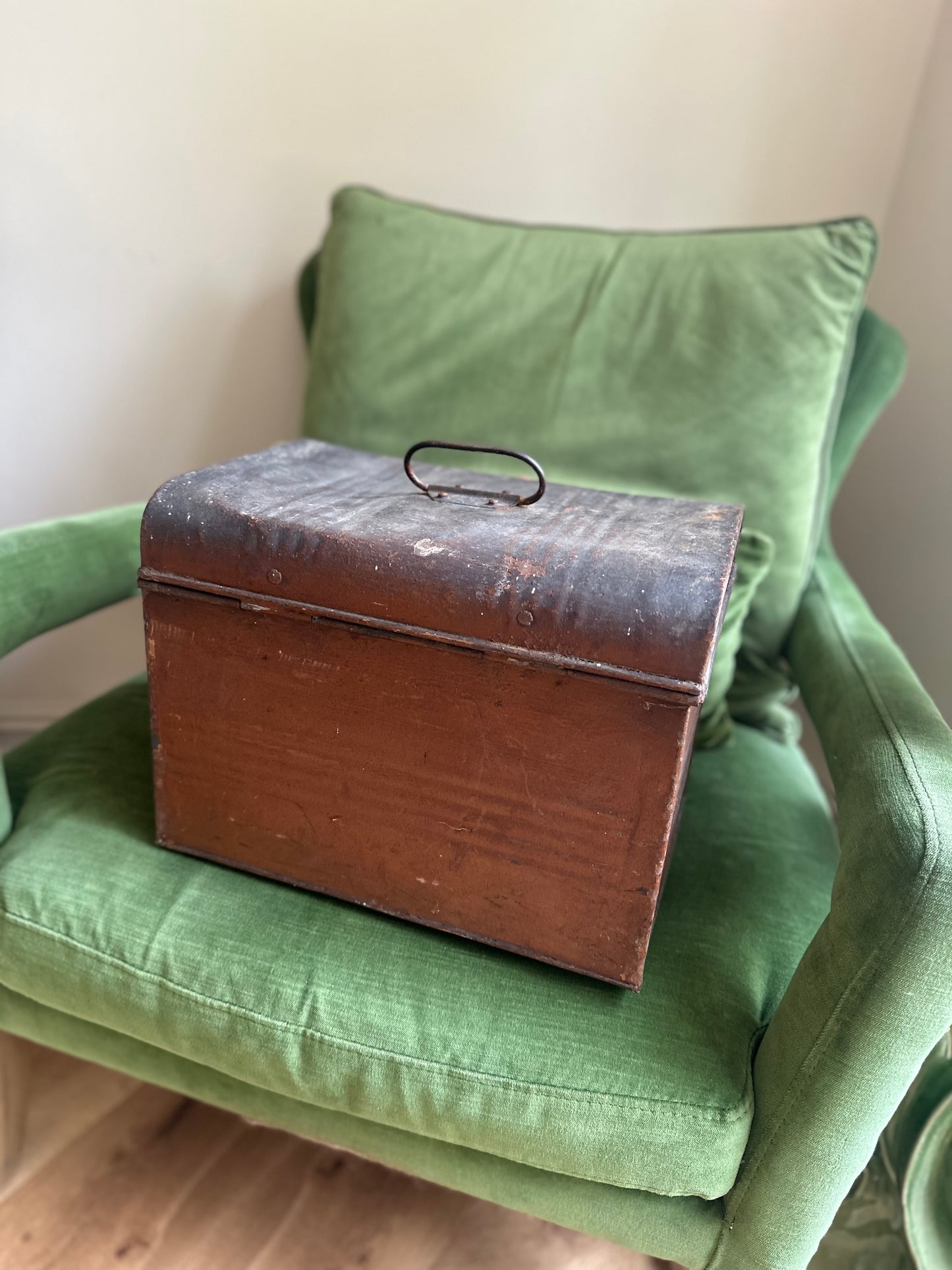 Rustic trunk possessions box locked Vintage