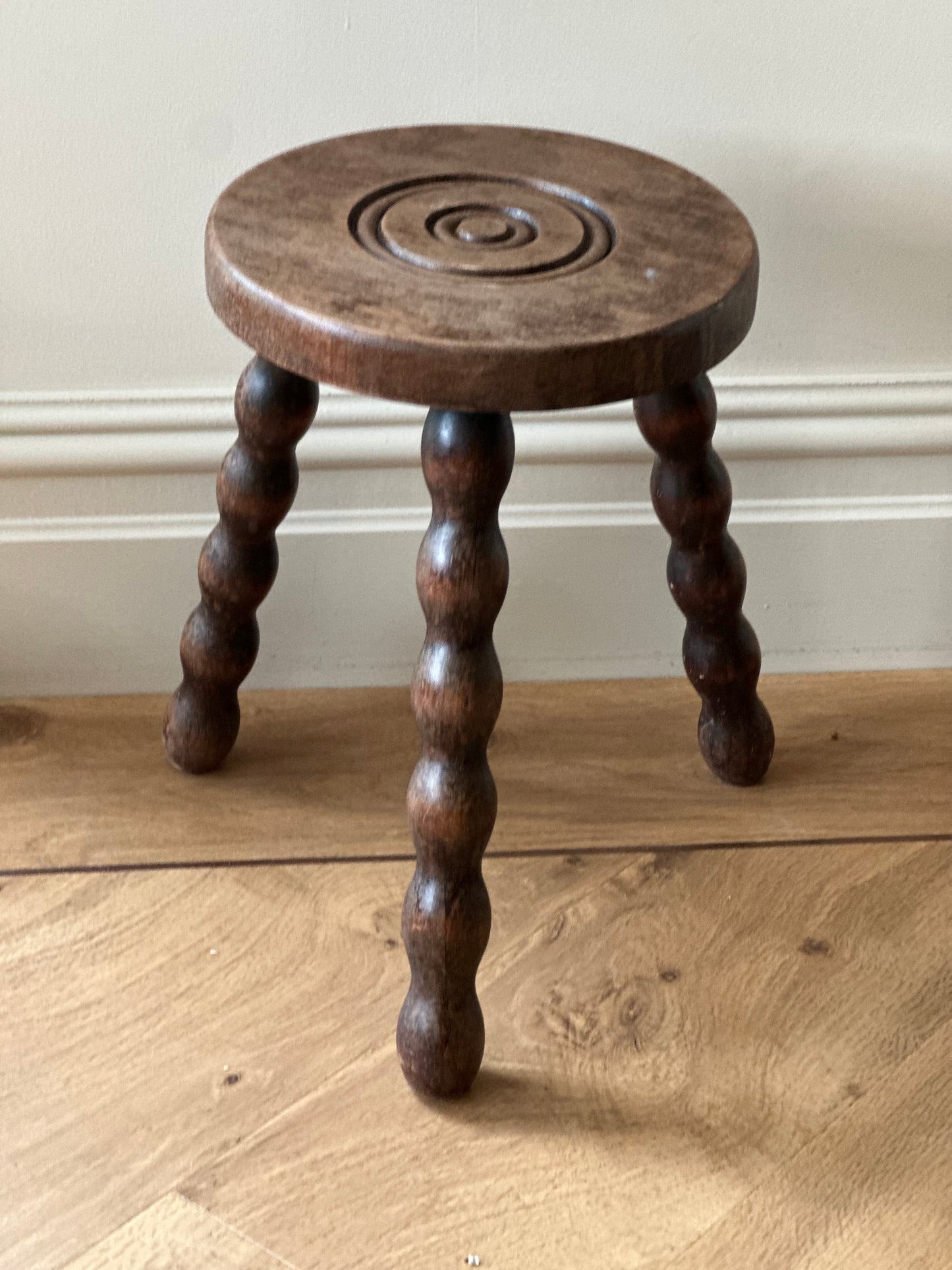 Bobbin leg French stool plant stand