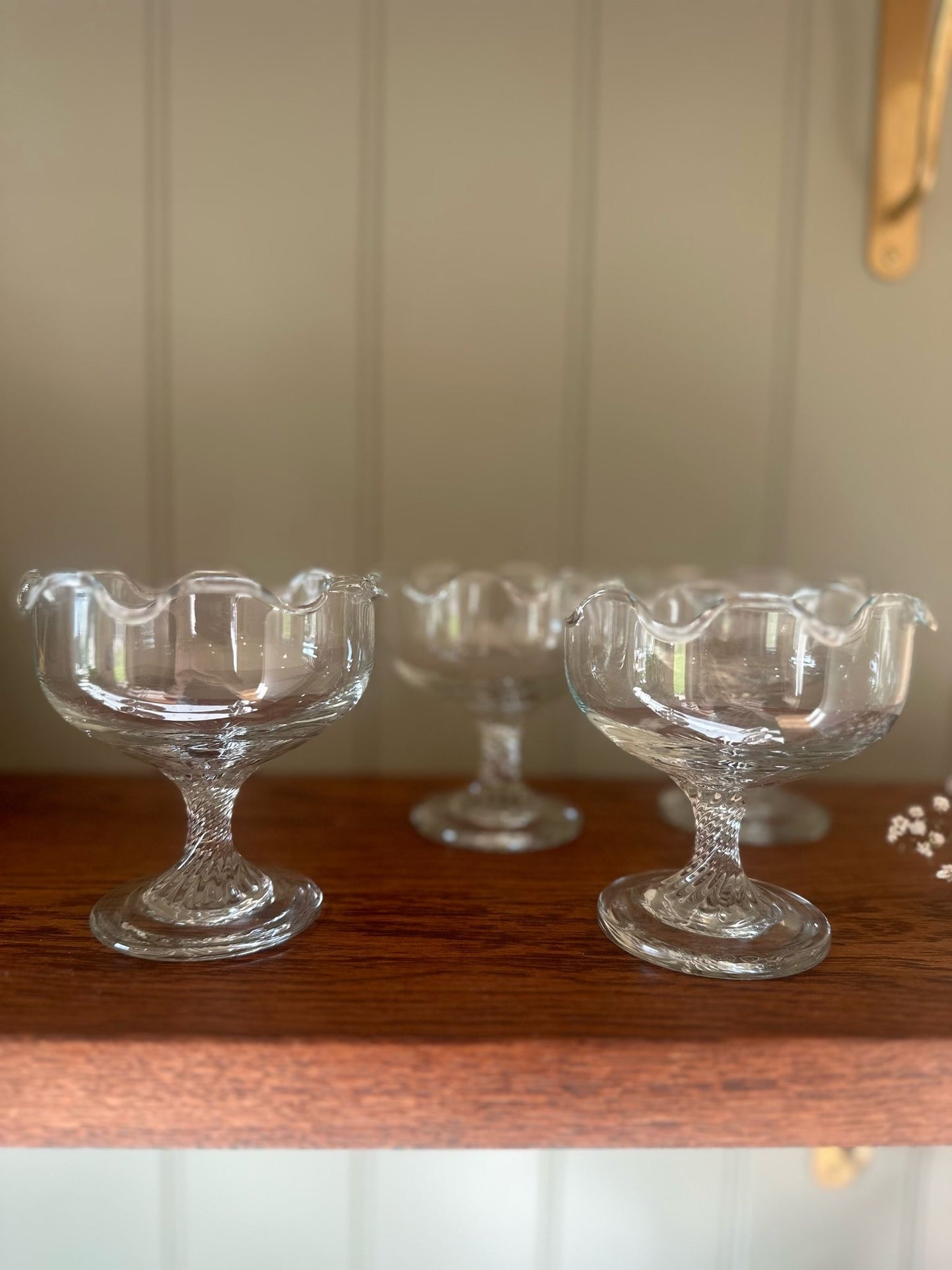 ruffle frilly trim dessert glasses coupes vintage