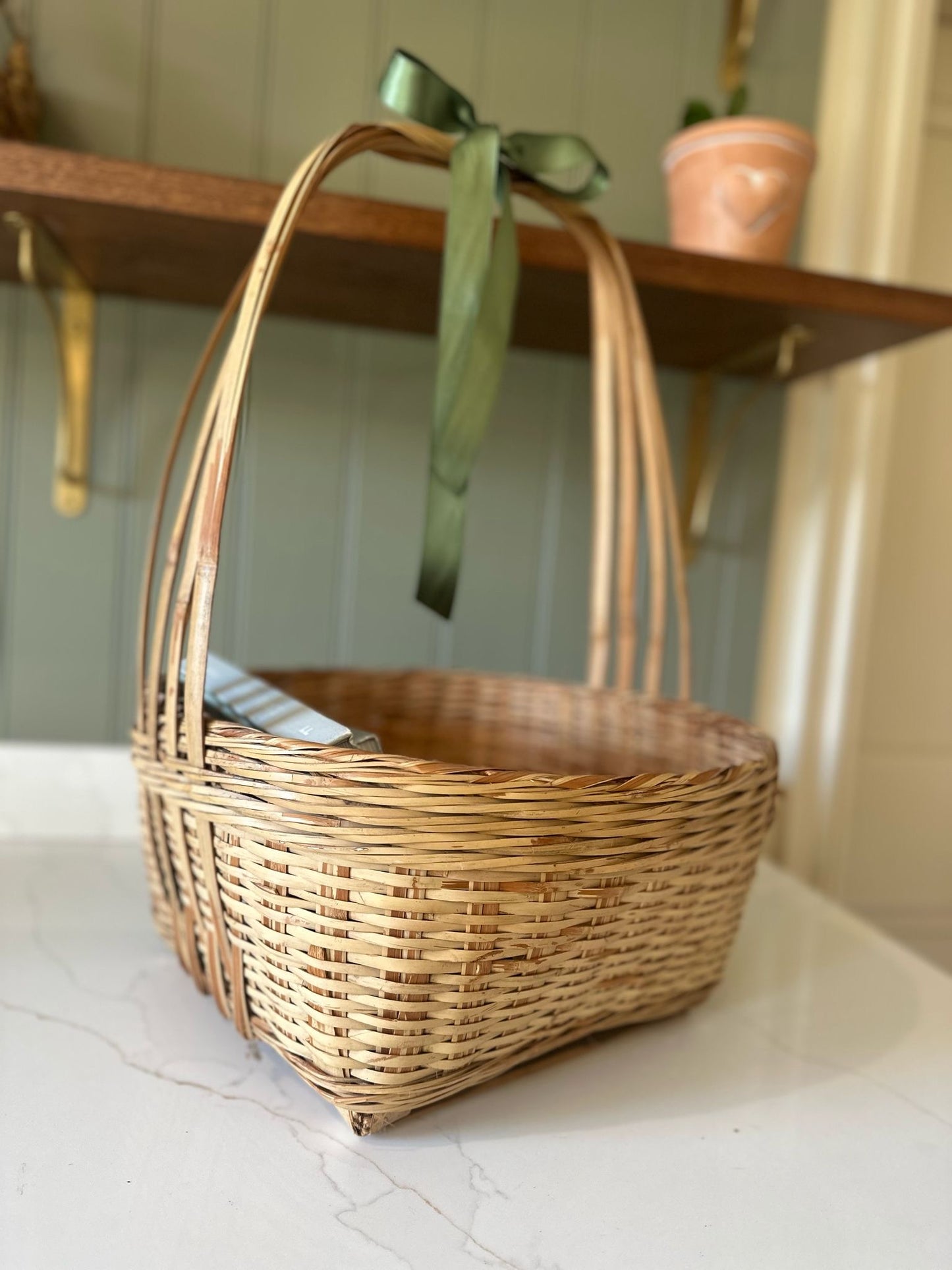 large high handle basket French