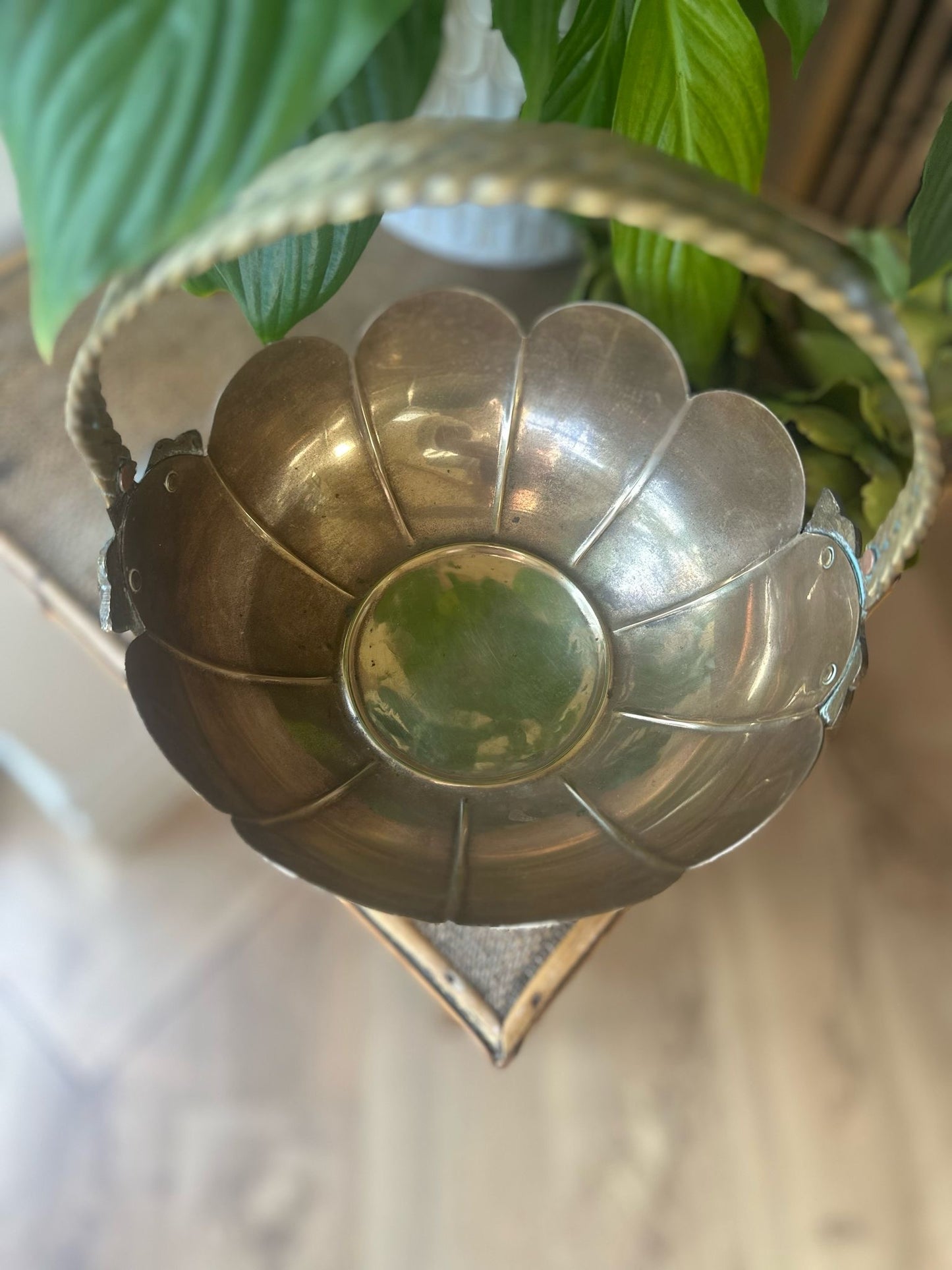 Victorian fruit bowl scallop decorative