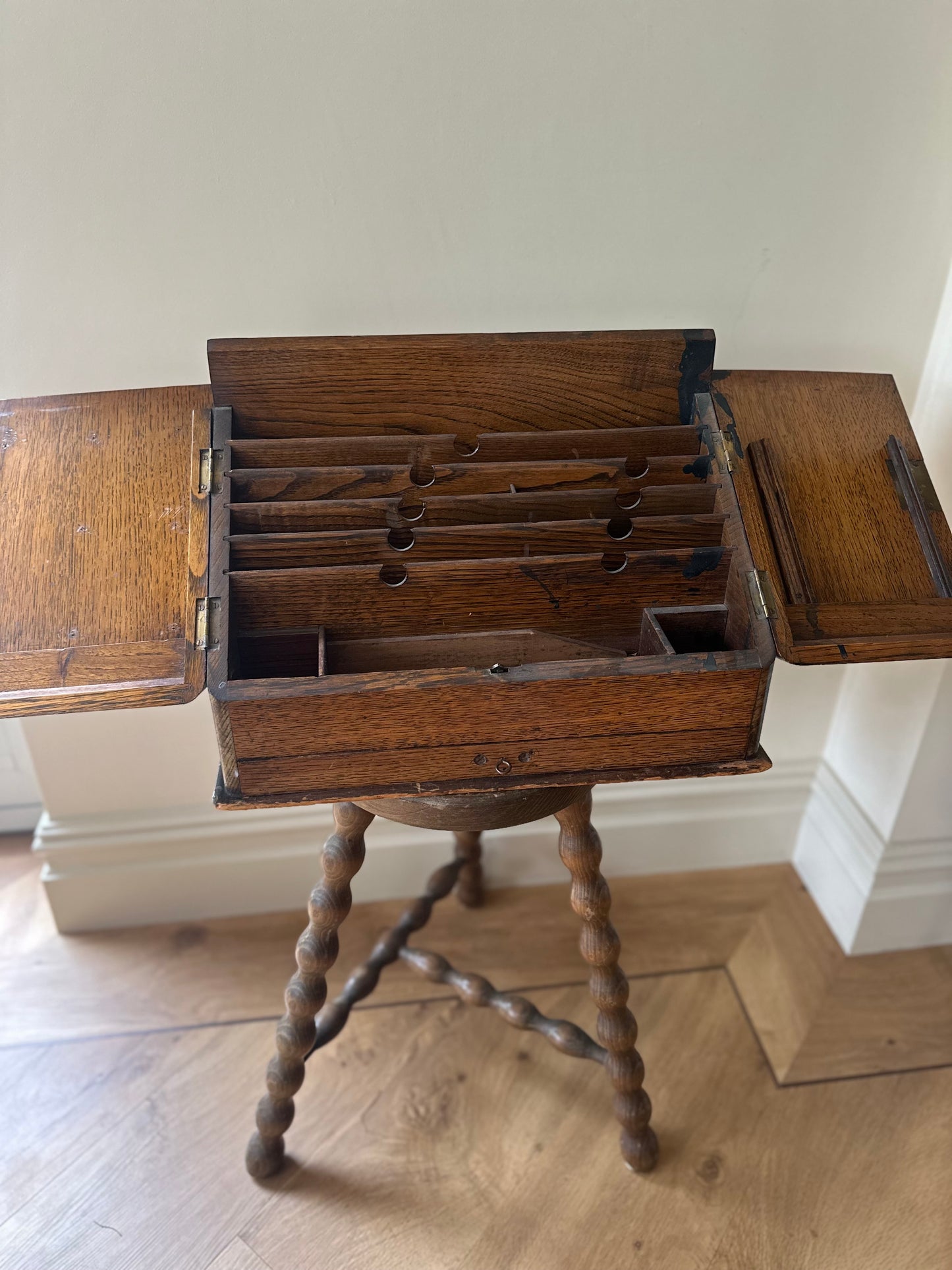Antique stationary cabinet desk tidy