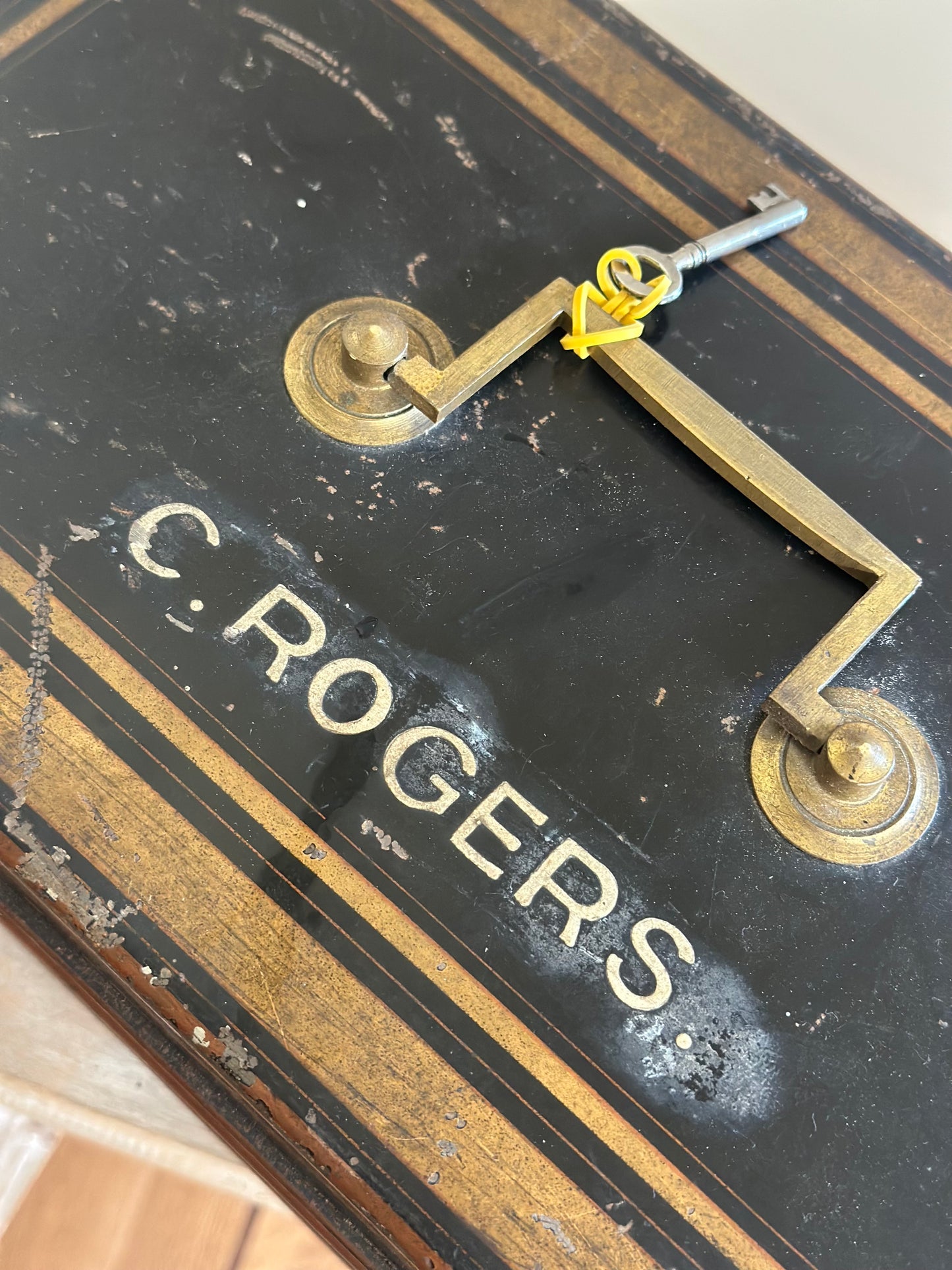 Vintage cash box with key