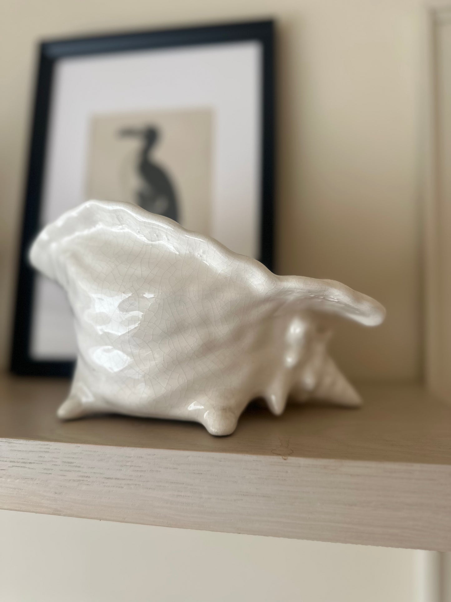 Vintage shell mantle planter