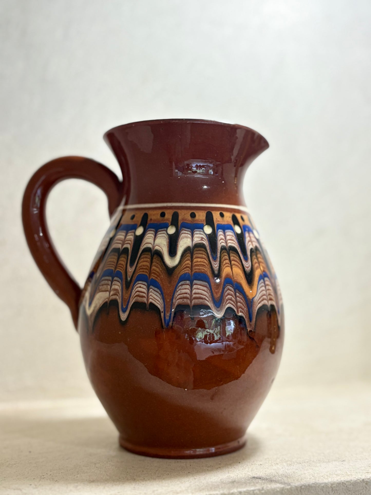 Romanian Trojan wear jug