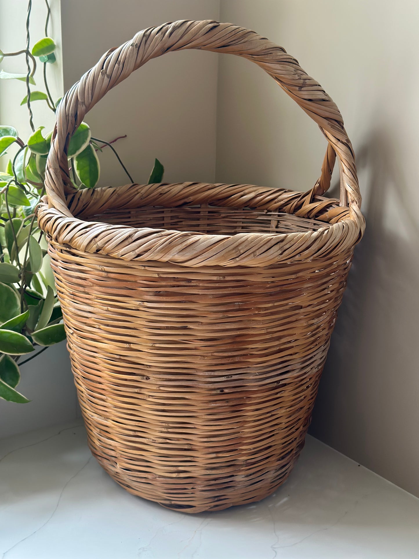 Large log / laundry basket vintage