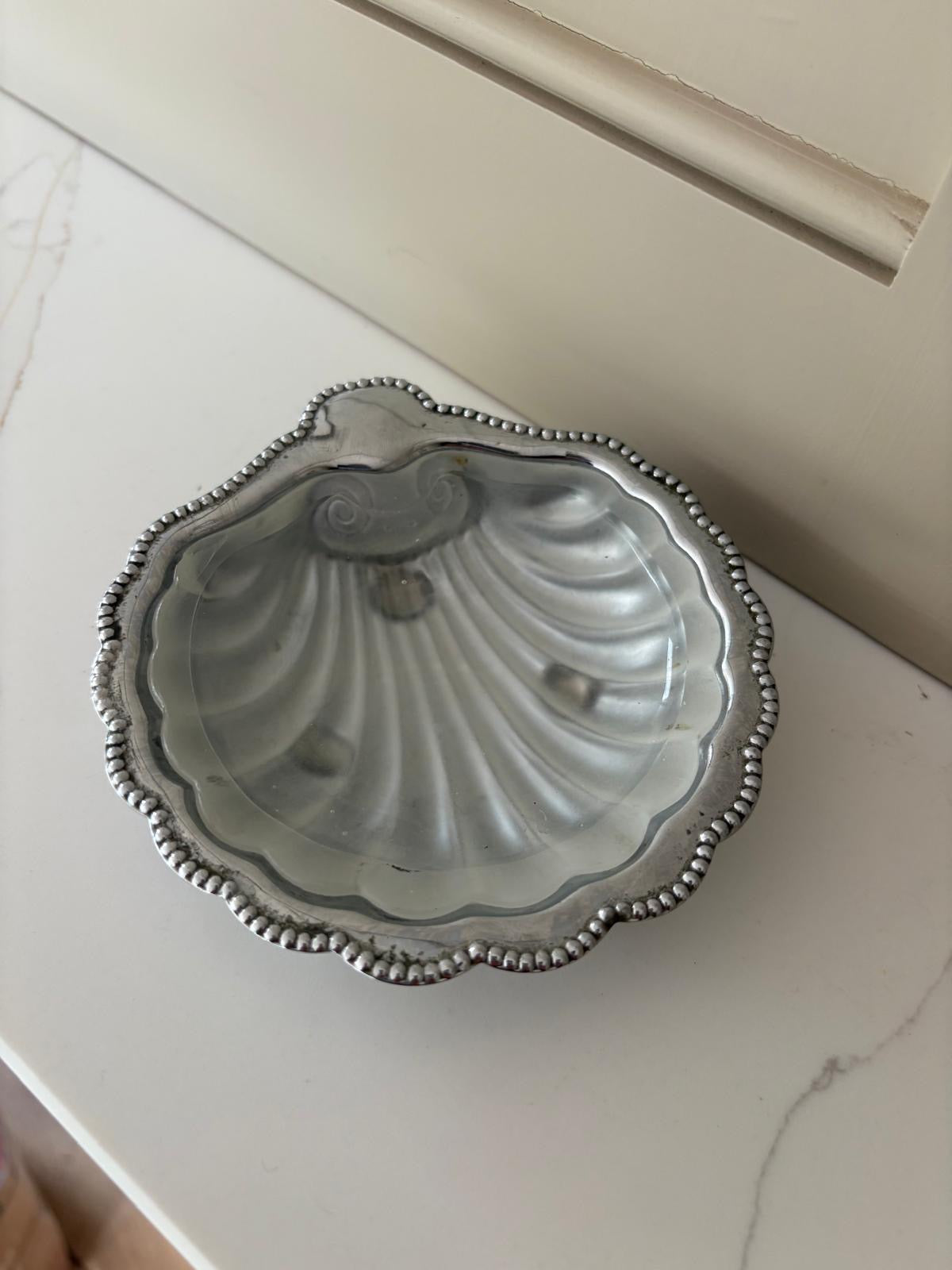 Shell vintage butter sauce dish trinket silver & glass