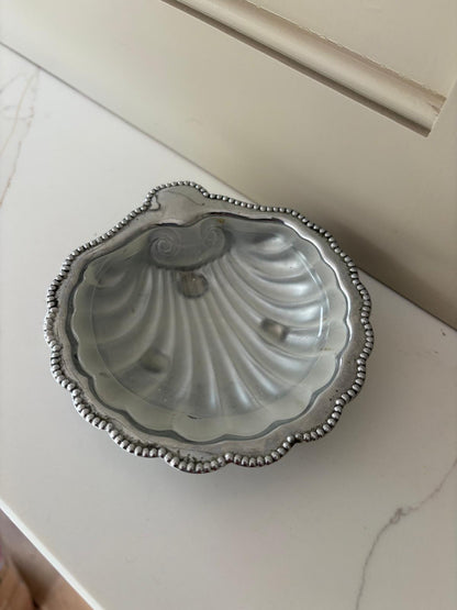 Shell vintage butter sauce dish trinket silver & glass