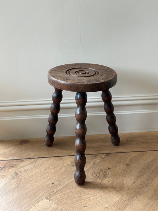Bobbin leg French stool plant stand
