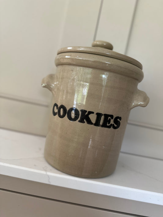 Vintage large cookies jar stoneware - farmhouse styling