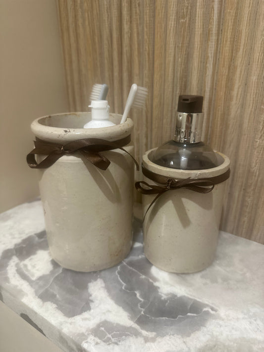 Pair of vintage marmalade jars cream large & medium