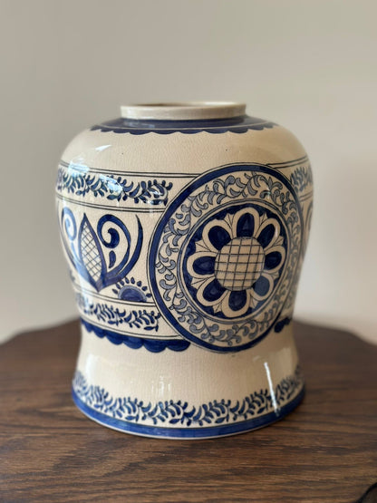 Chinese vintage giant spice ginger jar blue & white