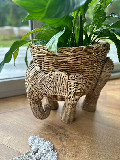 Mid century vintage large elephant wicker planter -Rare
