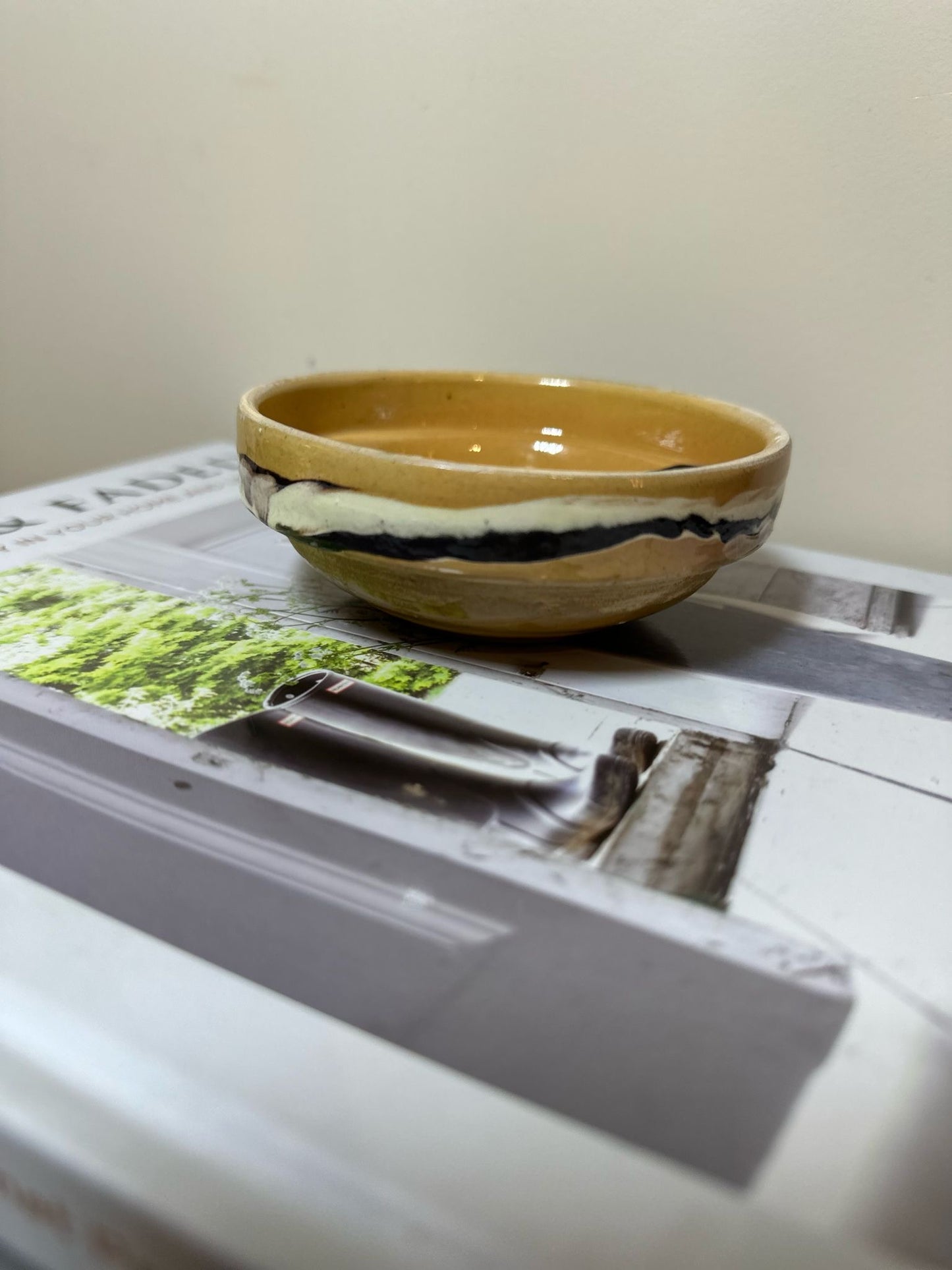 folk art Romanian nibble / trinket bowl - glazed
