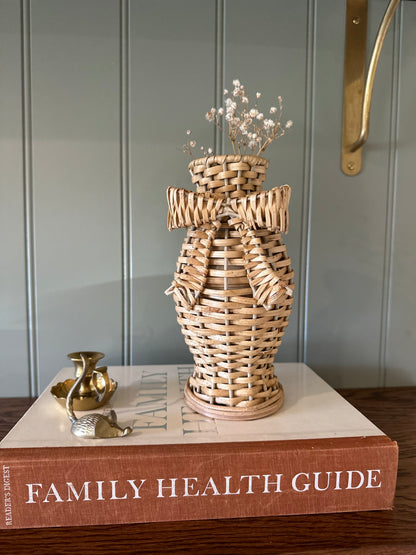 Mrs Alice bow rattan mini vase