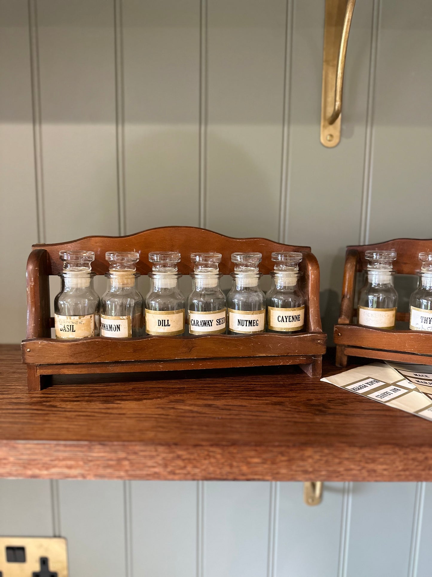 Vintage apocathery style spice rack set