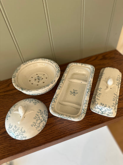 Vintage porcelain bathroom soap toothbrush container drainers