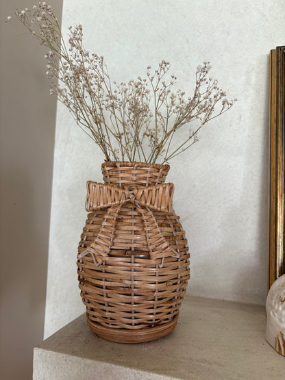 Mrs Alice rattan vase with bow