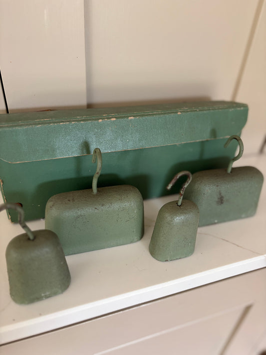 Mint vintage weights with carry case original